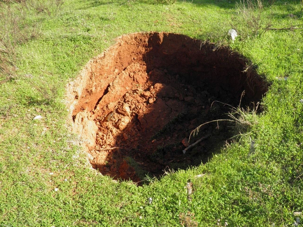 hole-1036733_1280.jpg