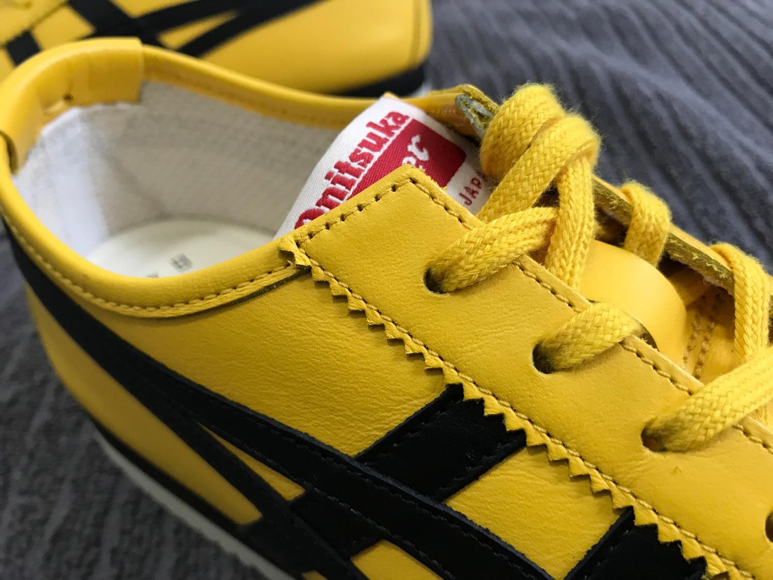 Onitsuka tiger shoes yellow best sale