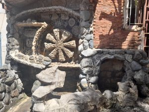 Fuente de roca