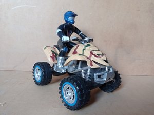 Moto cuatro rueda - Motorcycle four wheel