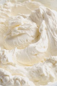 Swiss-Meringue-Buttercream-13.jpg