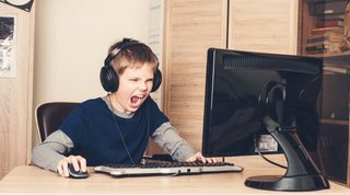                    Why do we like to stress ourselves?         [ESP-ENG]