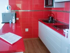 Modern apartment in Benalbeach with access to exclusive pools and gardens