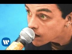 Weekly Album Spotlight 💿 & Review🎸 1994’s Dookie By Green Day….