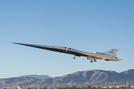  NASA resumes supersonic flights.