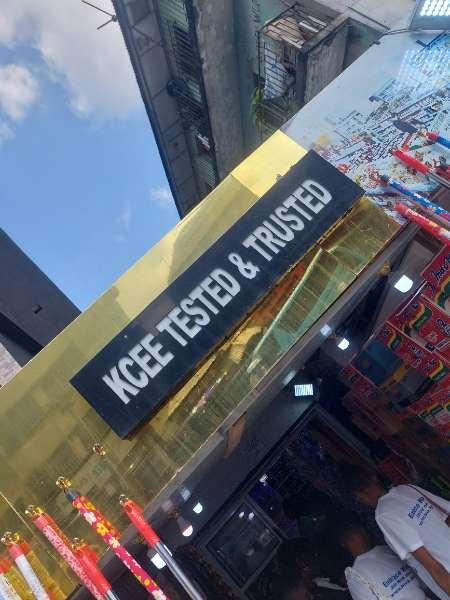 Kcee Kcee Supermarket-review-photo-by-bummblebee-image-2