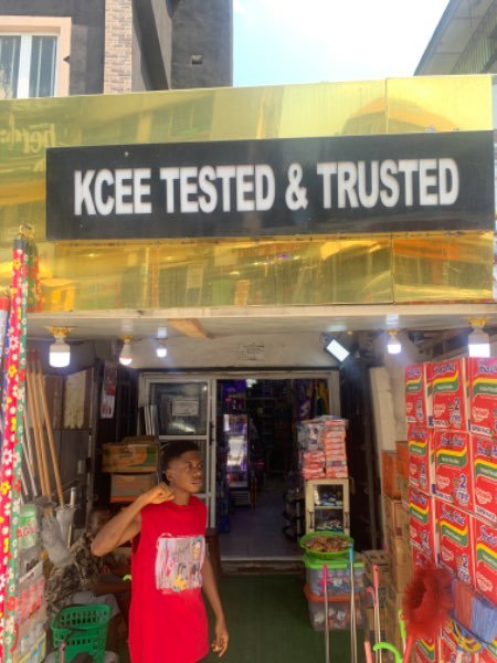 Kcee Kcee Supermarket-review-photo-by-roycefx-image-2