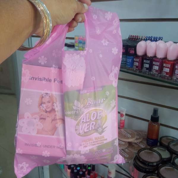 I visited Cumana Make Up & paid Hive Dollars & here is my review