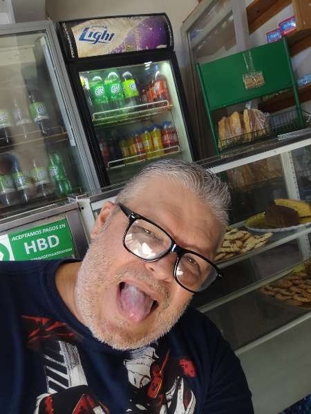 I visited Mini Market y Panadería El Gran Abraham D G&L & paid Hive Dollars & here is my review