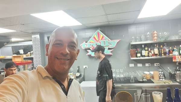 I visited C.C El Trolly & paid Hive Dollars & here is my review