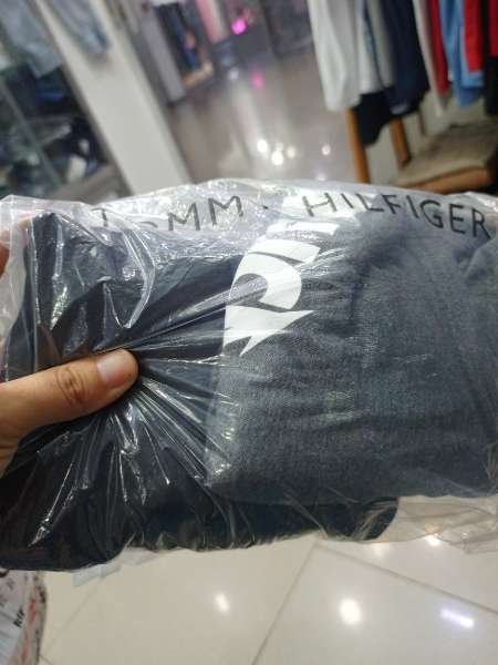 I visited Ropa, calzado, y accesorios para caballeros. & paid Hive Dollars & here is my review