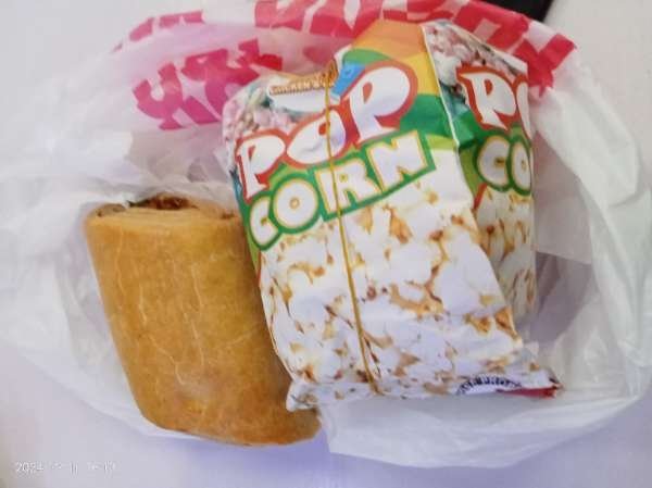 Evaris Chicken and Fries and Bakery-review-photo-by-liliangloria-image-2