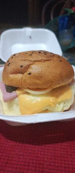 I visited Subs Estación & paid Hive Dollars & here is my review