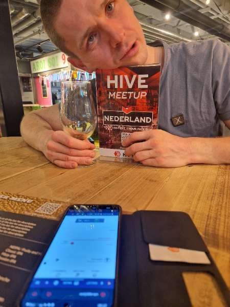 I visited CAFE De La FONDA - Colombian Coffee & paid Hive Dollars & here is my review