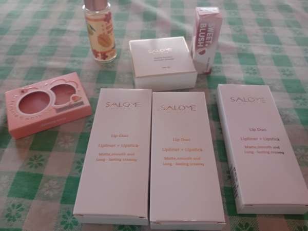 I visited Cumana Make Up & paid Hive Dollars & here is my review