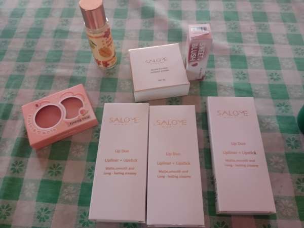 I visited Cumana Make Up & paid Hive Dollars & here is my review