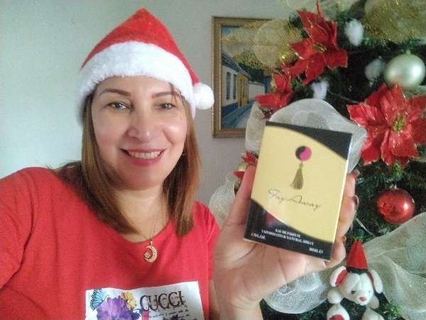 I visited Cumana Make Up & paid Hive Dollars & here is my review