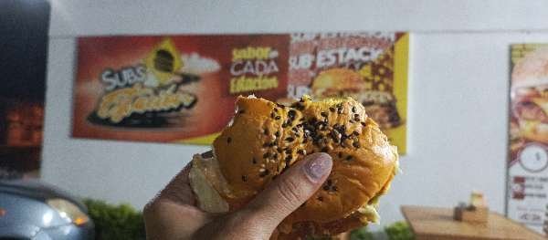 I visited Subs Estación & paid Hive Dollars & here is my review