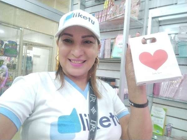 I visited Cumana Make Up & paid Hive Dollars & here is my review