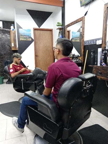 I visited Family barber23 & paid Hive Dollars & here is my review