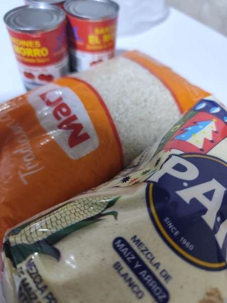 I visited Mini Market y Panadería El Gran Abraham D G&L & paid Hive Dollars & here is my review