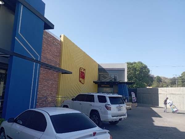 econoquesos plaza-review-photo-by-melor9-image-3