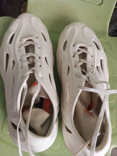 EMY'S BOUTIQUE-review-photo-by-orotony-image-3