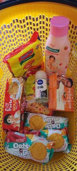 I visited Dikkies Supermarket & paid Hive Dollars & here is my review