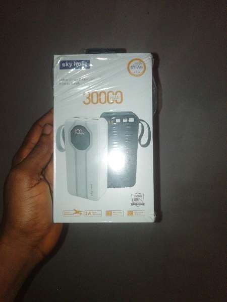 I visited Marvicom Super Store & paid Hive Dollars & here is my review