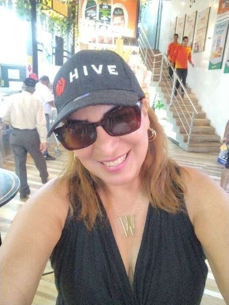 I visited econoquesos plaza & paid Hive Dollars & here is my review