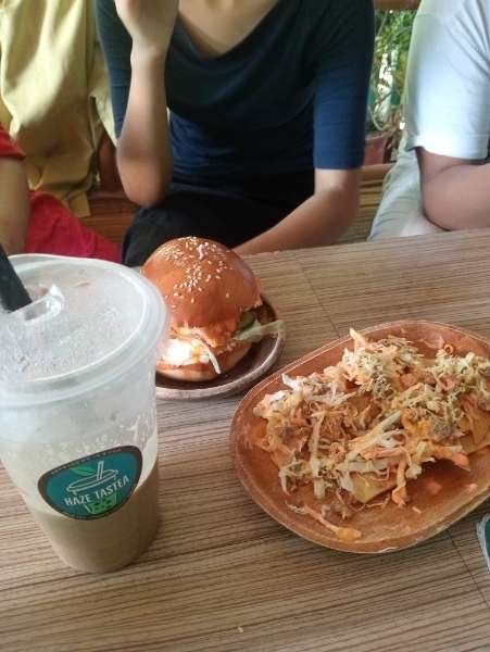 I visited Haze Tastea- Tabuelan & paid Hive Dollars & here is my review