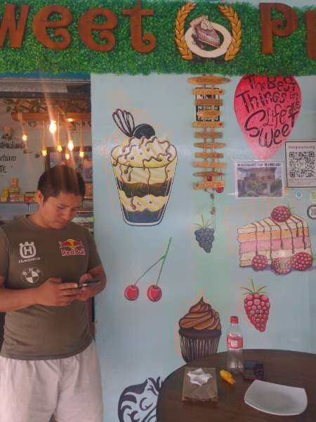 I visited Sweet Spot Bakery & Cafe & paid Hive Dollars & here is my review