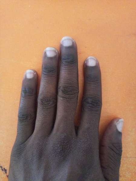 Sarah-B Saloon-review-photo-by-calebmarvel01-image-1