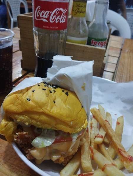 I visited Subs Estación & paid Hive Dollars & here is my review