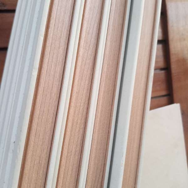 I visited Manefurniture & paid Hive Dollars & here is my review