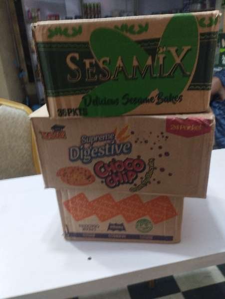 I visited Happy Customer Supermarket & paid Hive Dollars & here is my review