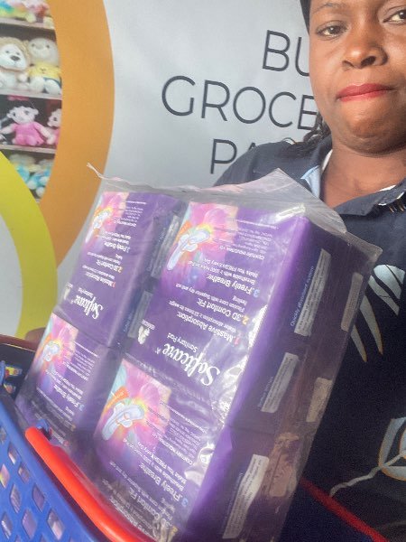 Happy Customer Supermarket-review-photo-by-bestars-image-2