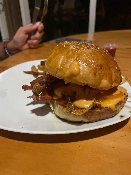 Dippin' Buns (San Marcos La Laguna)-review-photo-by-buttcoins-image-1