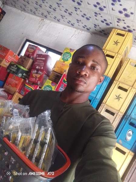 Mc Arinze Nwabueze-review-photo-by-herculeand-image-1