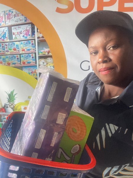 Happy Customer Supermarket-review-photo-by-bestars-image-1