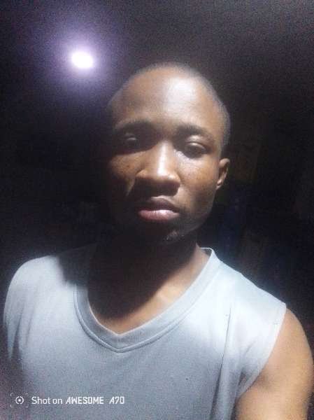 Mc Arinze Nwabueze-review-photo-by-herculeand-image-3