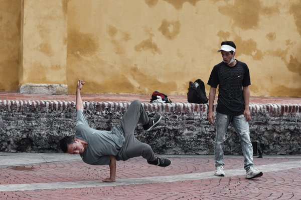 break-dance-7292425_1280.jpg