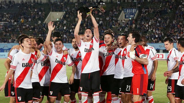 river-plate-suruga-bank-2015.jpg