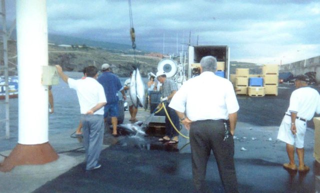 Pescadores Playa de San Juan.jpg
