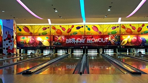 Bowling lanes.jpg