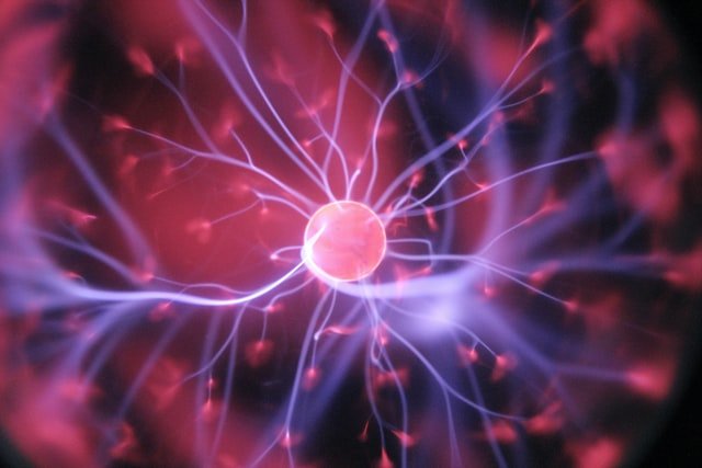 Parallel Universe: graphical representation of an atom