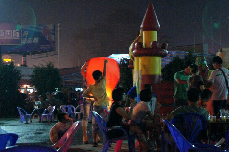 Scenes of Yulin