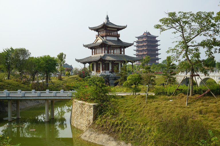 Scenes of Yulin