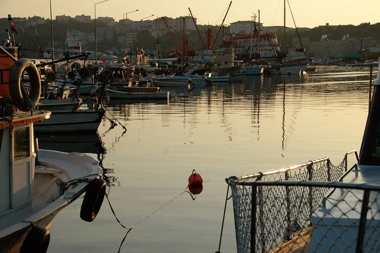 Pittoresque harbor of Sinop