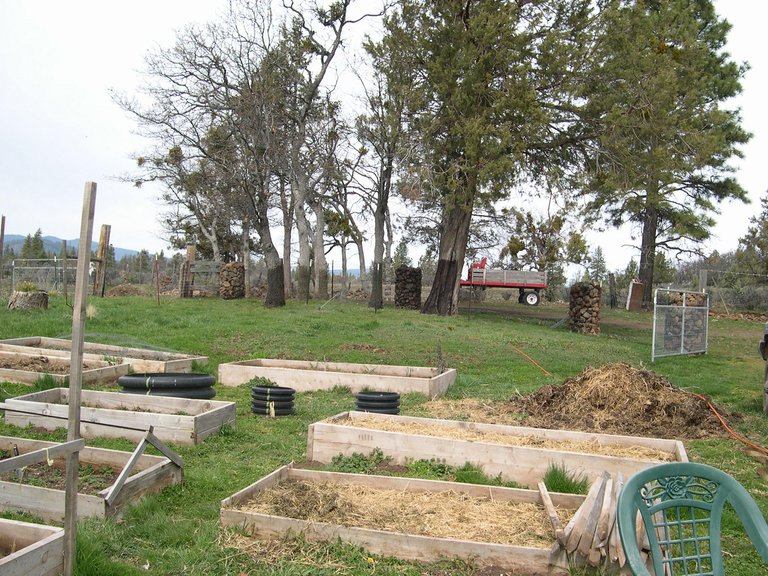 garden and wagon